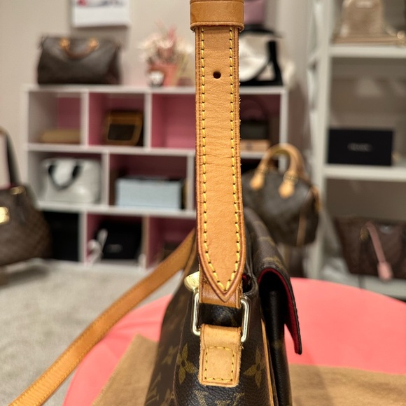 Louis Vuitton Viva Cite PM - Picture 15 of 16